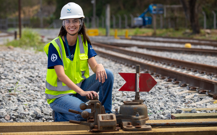 Ferrovia começa a operar em agosto